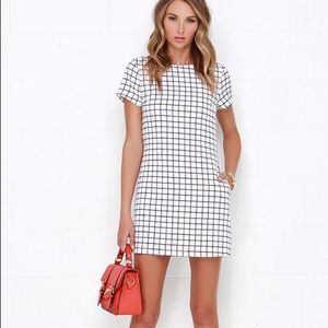 Lulus grid shift dress
